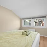 Sentral 1br I - P *